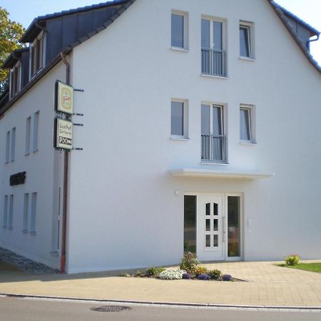 Gaestehaus Zur Kurve 찌른도르프 외부 사진