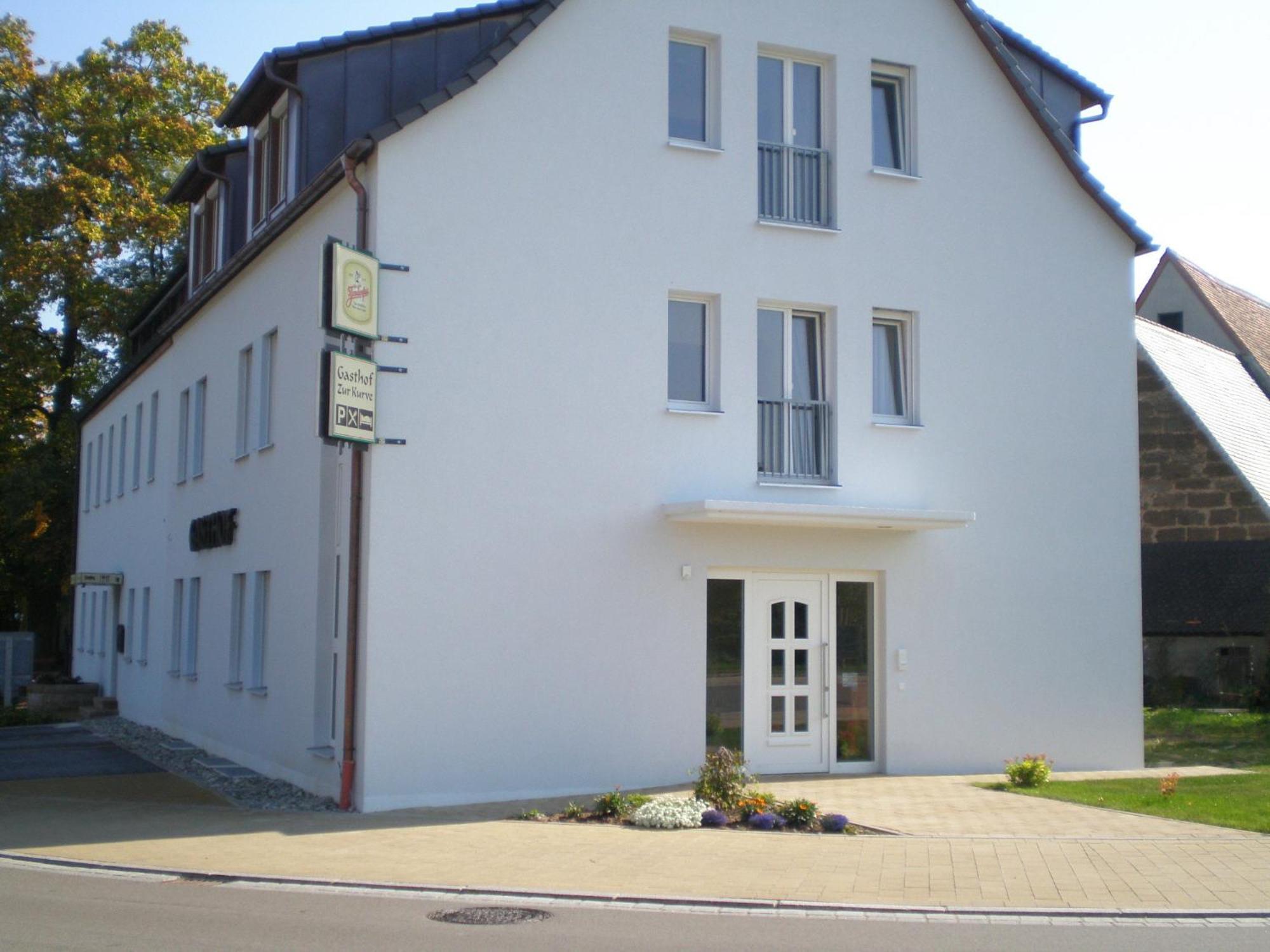Gaestehaus Zur Kurve 찌른도르프 외부 사진