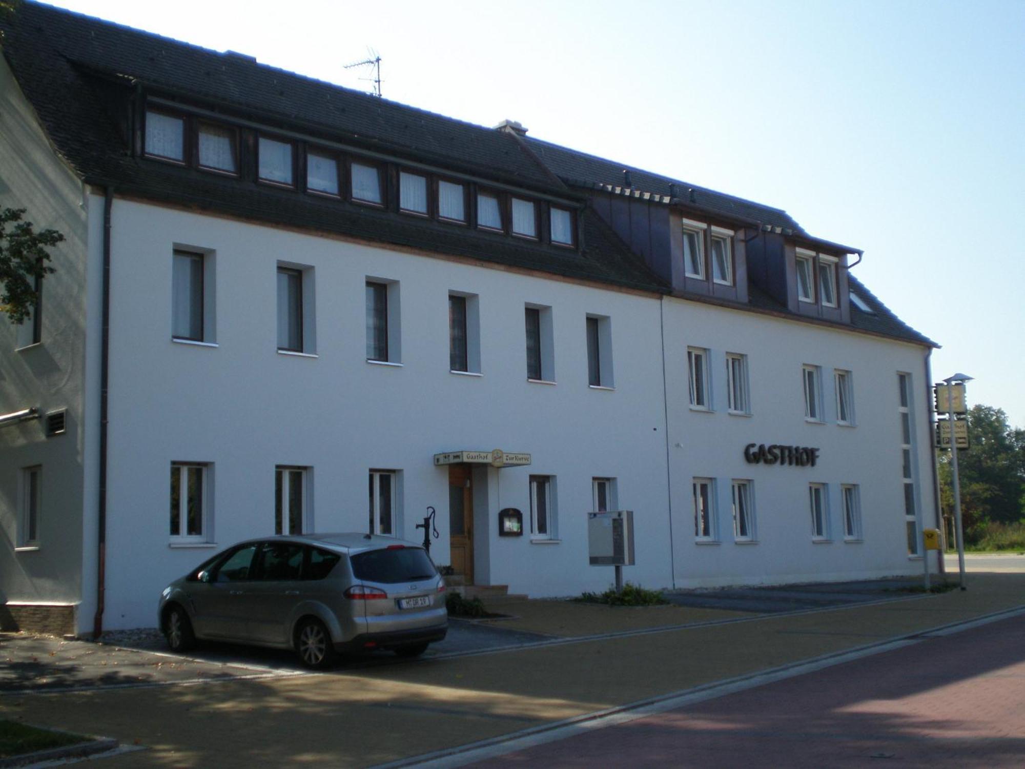Gaestehaus Zur Kurve 찌른도르프 외부 사진